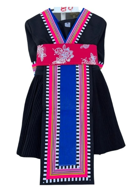 Hmong outfit (Remove checkered parts)