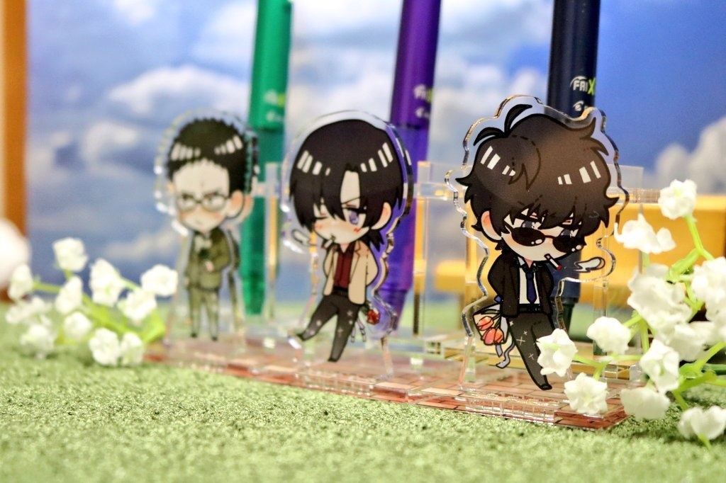 アクリルペンスタンド