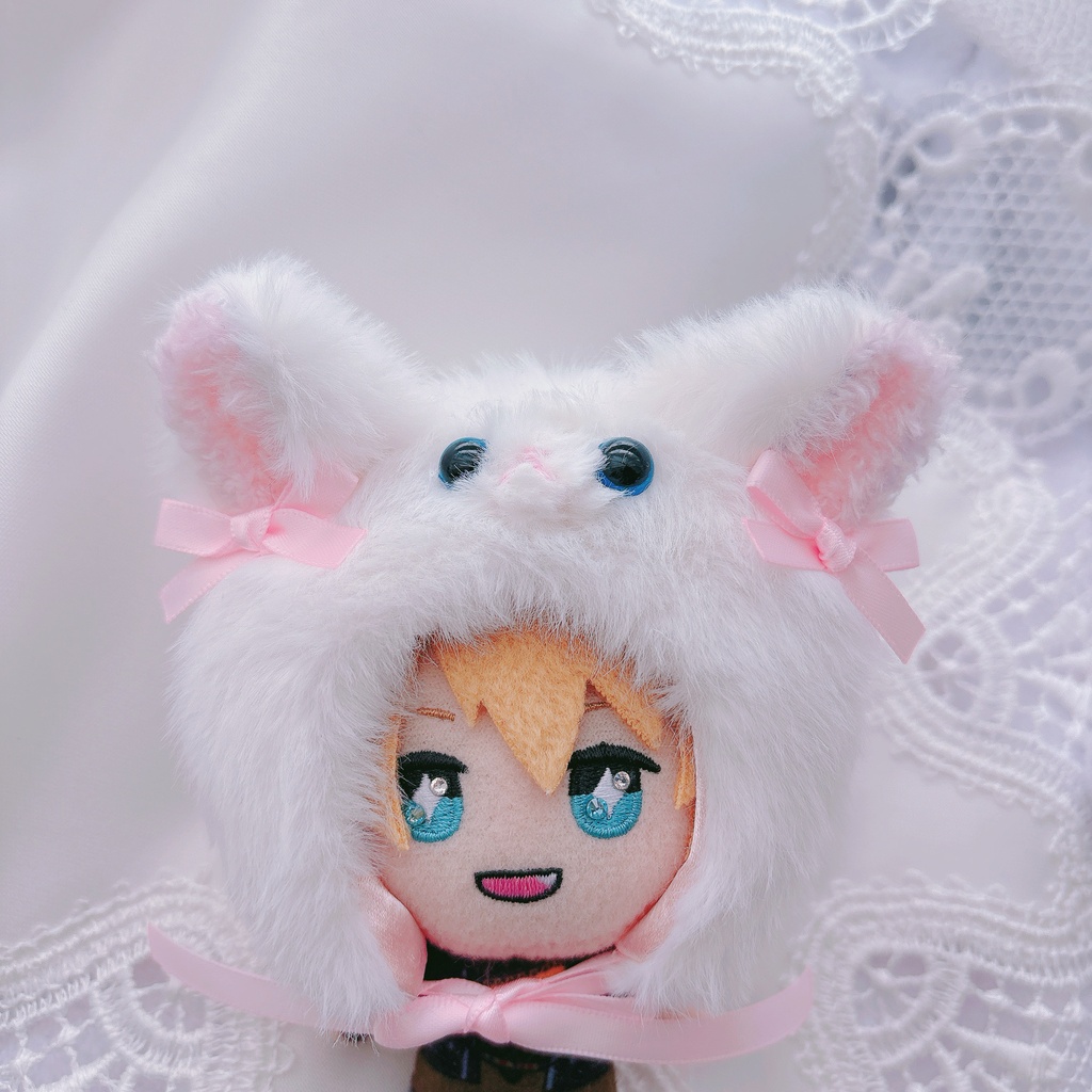 Little white Kitty 🎀