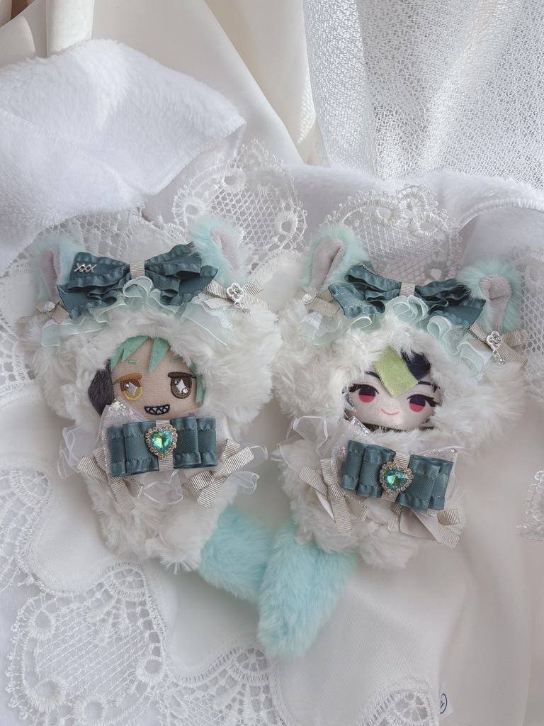 Mint Cream cat 💚