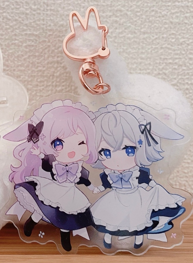 うさみみメイドアクリルキーホルダー(二人組)【うさぎ型ナスカン】