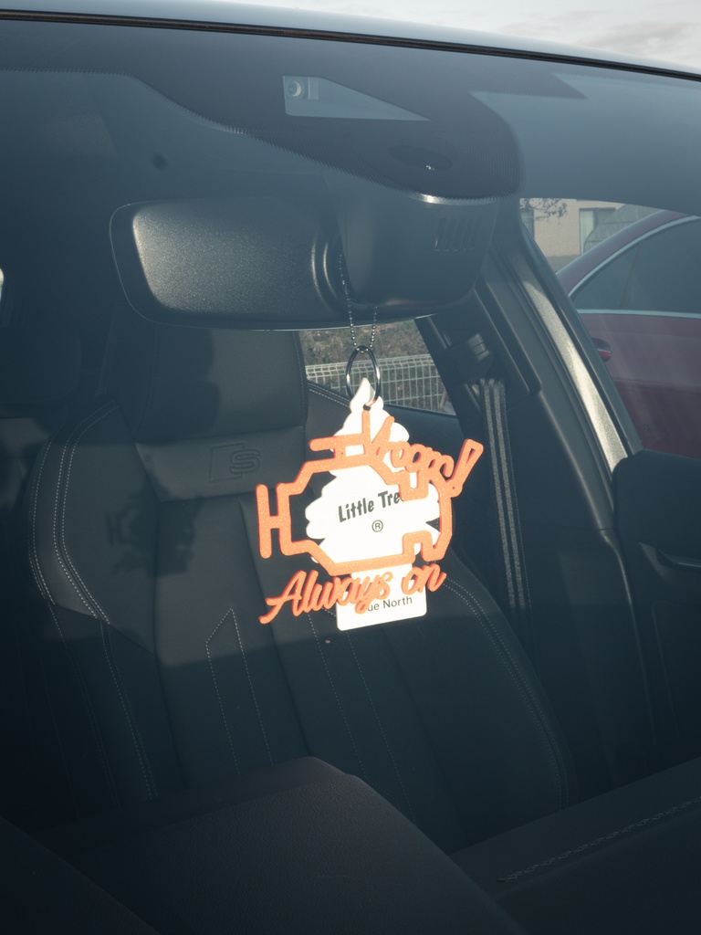 ツリー型芳香剤アクセサリー エンジンチェックマーク オレンジ×ホワイト