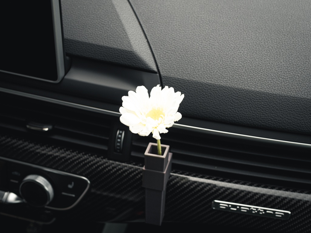 1輪刺し カーエアコンアクセサリー 四角型マジョーラ