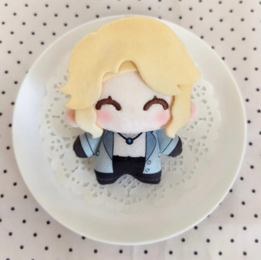 【即納】第五人格 IdentityV 記者 アリス・デロス ぬいぐるみ