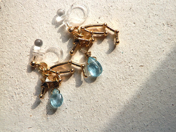 3D星座とちょっぴりよい石のイヤリング*水瓶座とブルートパーズ