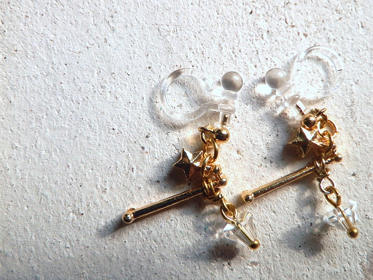 3D星座とちょっぴりよい石のイヤリング*牡羊座と水晶