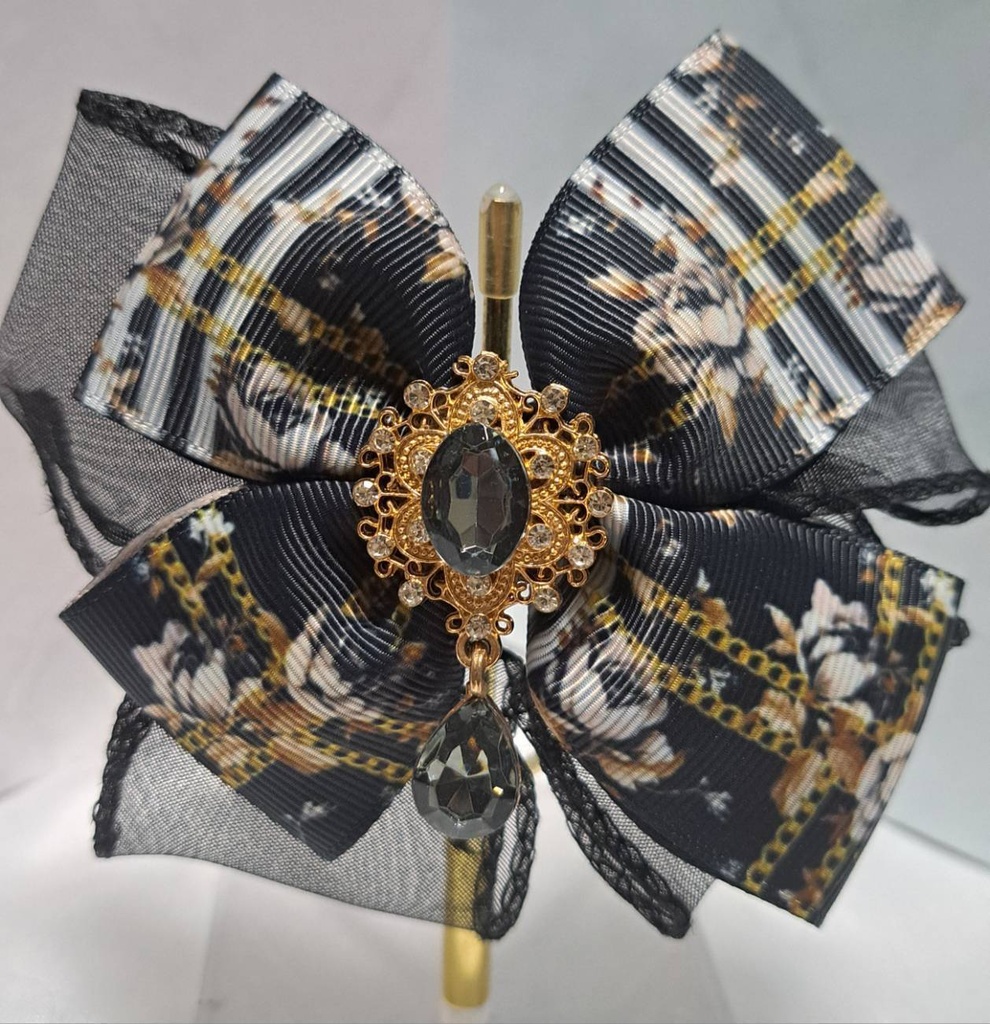 オリジナル作品　ヘアクリップ　鎖と白薔薇