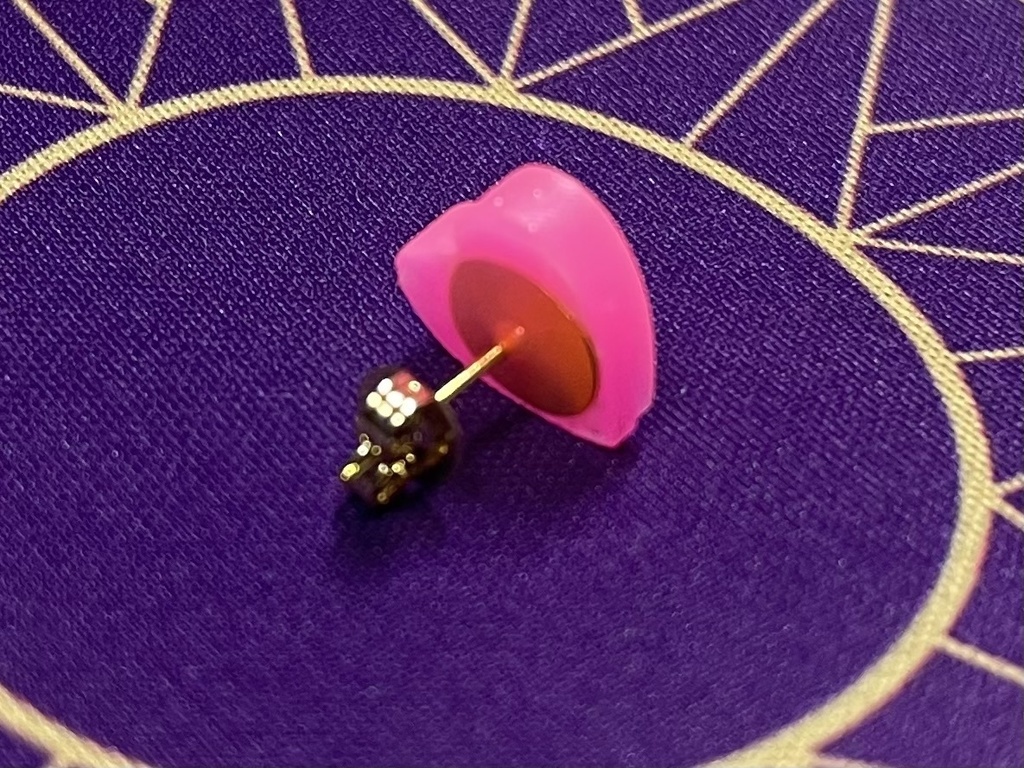 ハートの惚れ薬のピアス(1個)