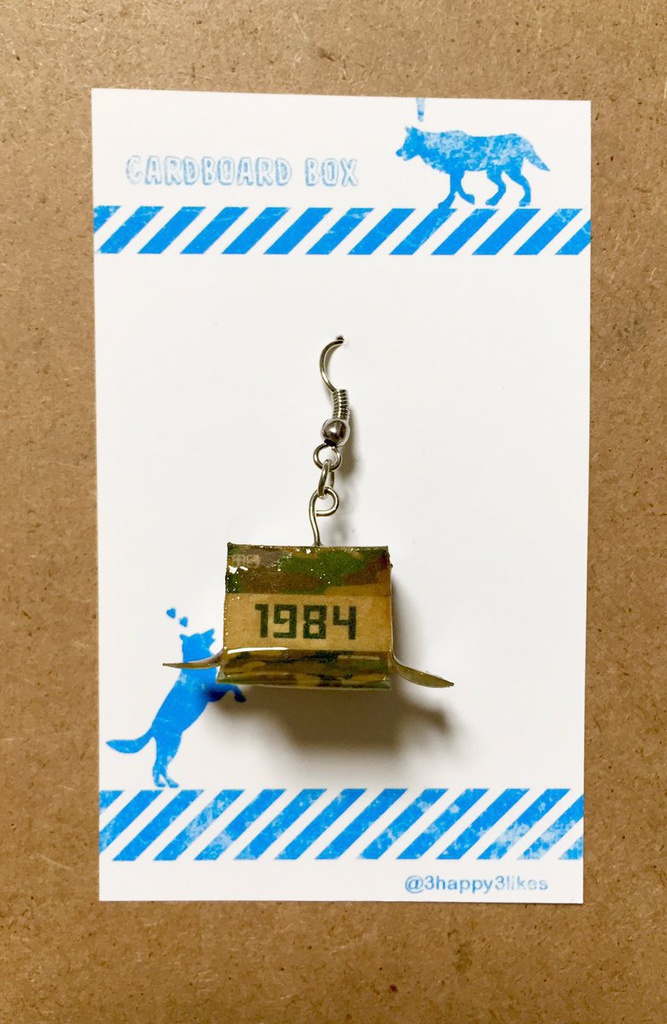 ダンボール!イヤリングorピアス