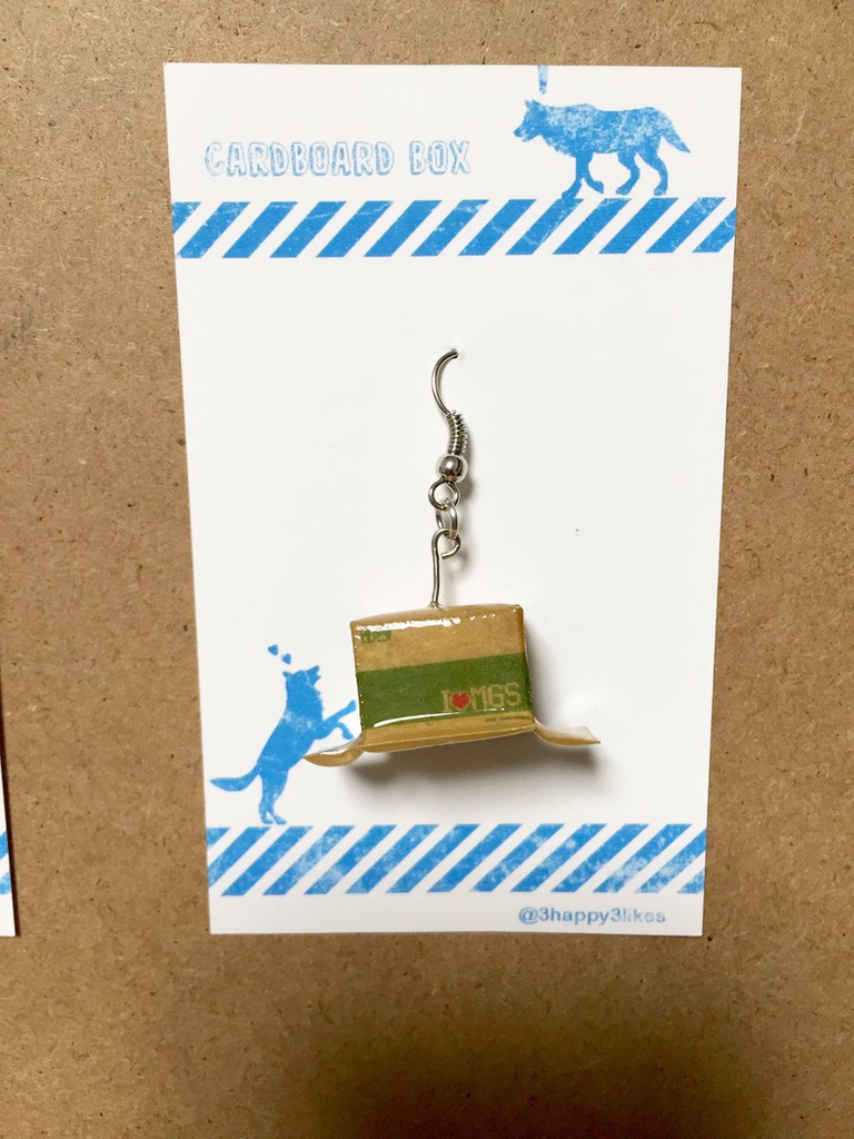 ダンボール!イヤリングorピアス