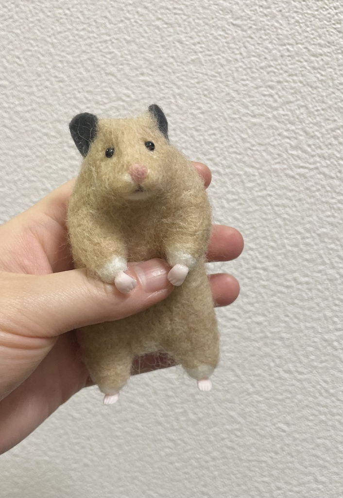 ボディチェックしても怒らないキンクマハムスターちゃん