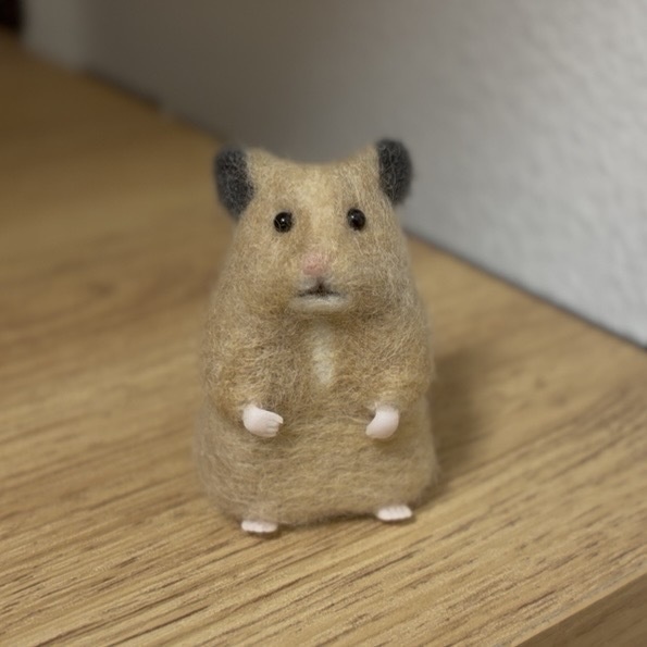 羊毛フェルト人形　キンクマハムスター　スクエアポーチ付き