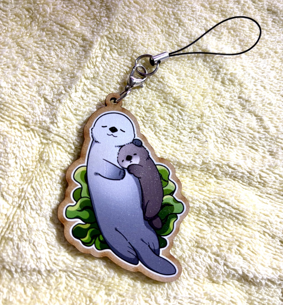 木製 ラッコ親子おねんねキーホルダー