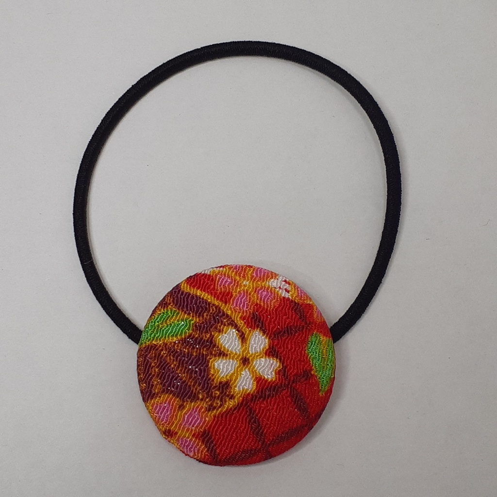 くるみボタンヘアゴム　赤色和柄