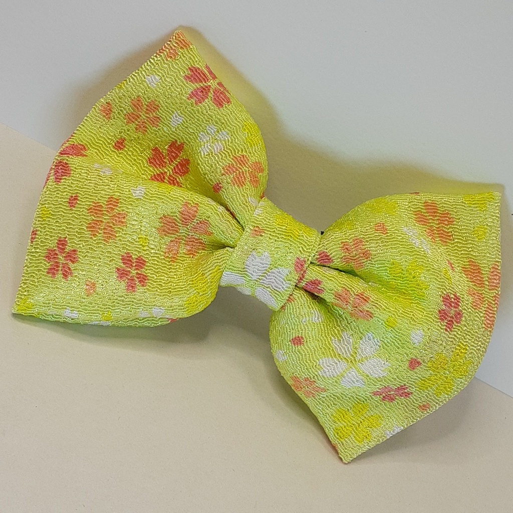 ヘアクリップリボン　黄緑色桜柄