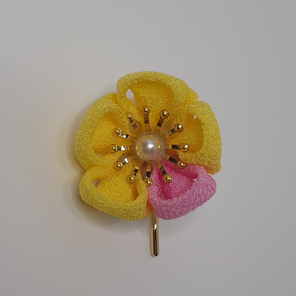 つまみ細工ポニーフック　黄色と桃色