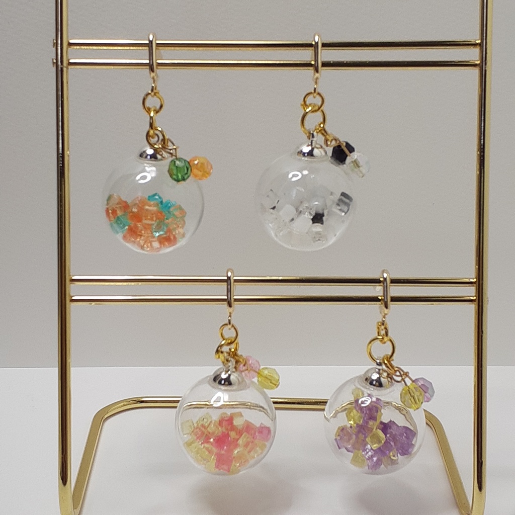 ガラスドームポニーフック 紫色と黄色