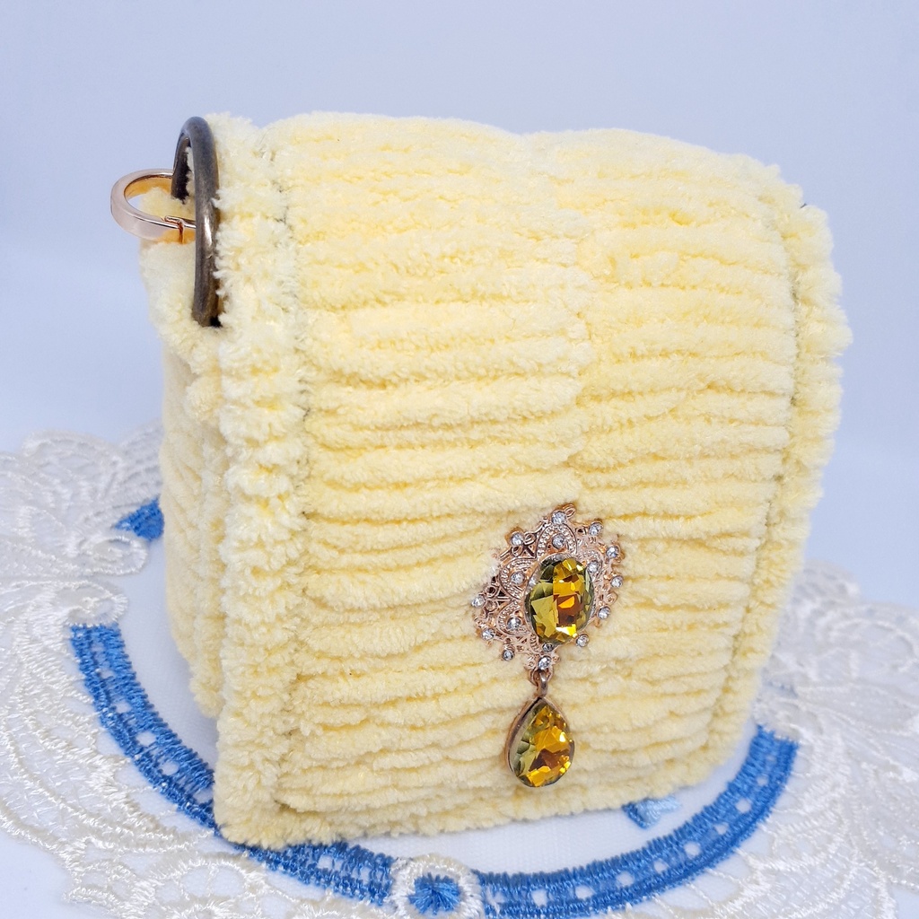 【ぽてちパリッ子様専用】肩下げプチバッグ　イエローカラー