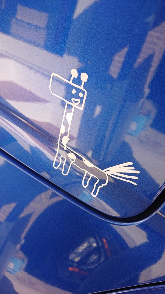 クソデカきりんさんカッティングステッカーVer.1.1 #写実的なきりん