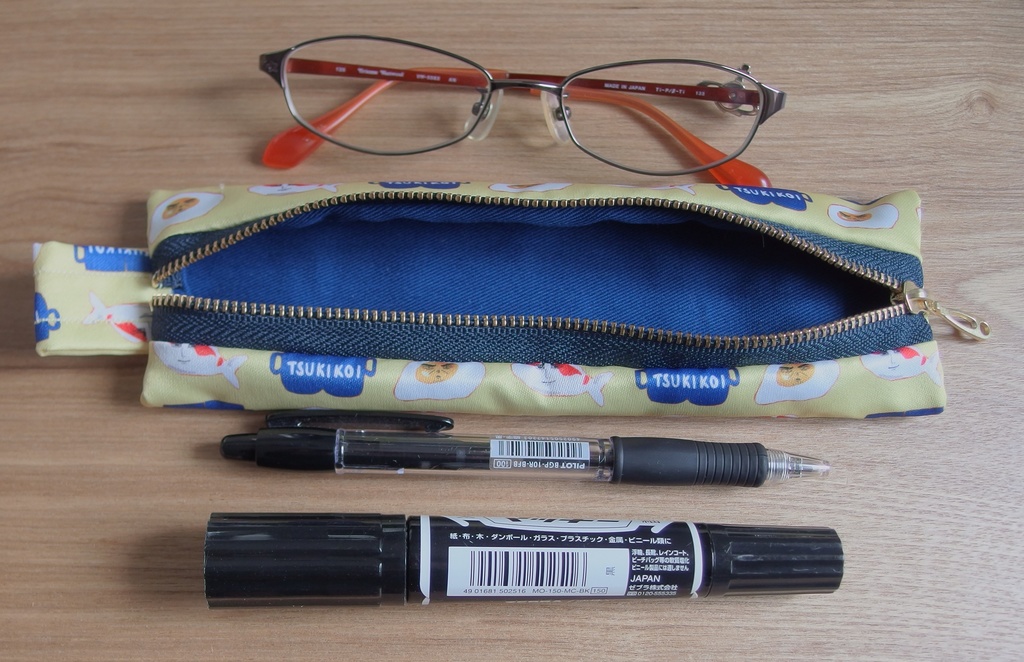 月鯉ペンケース