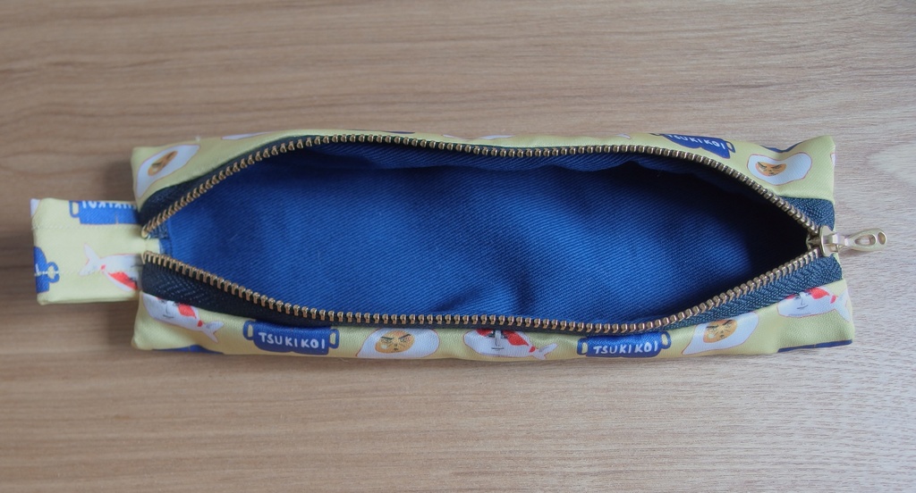 月鯉ペンケース