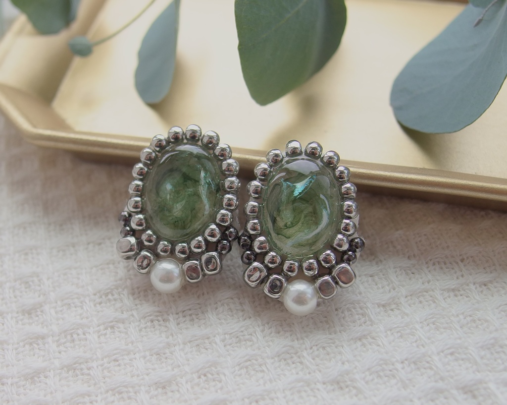 【金カム】face*scarカボションピアス