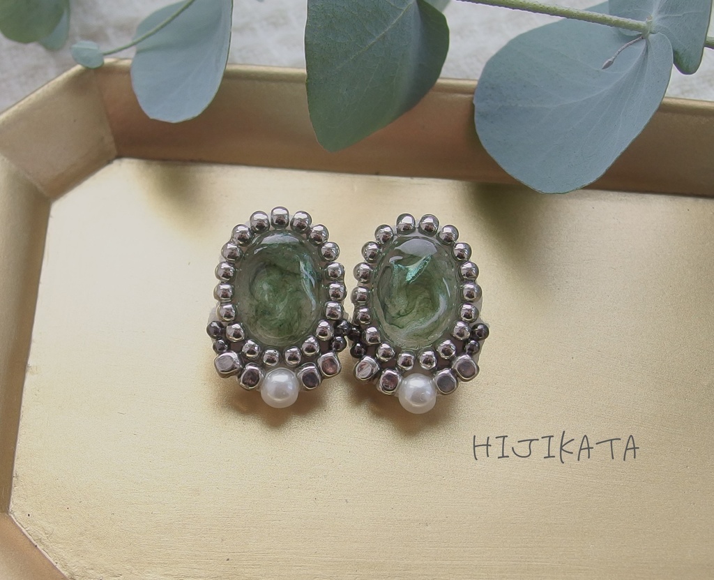 【金カム】face*scarカボションピアス