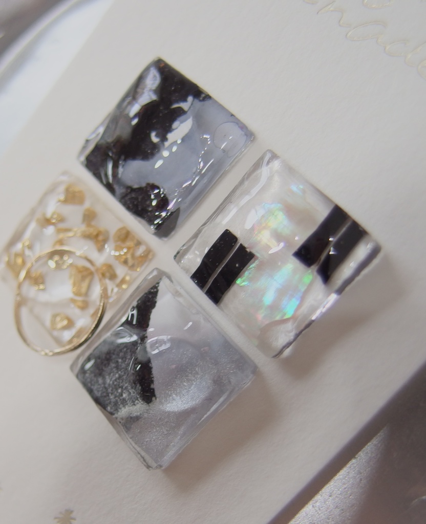 【金カム】シカクアソートピアス