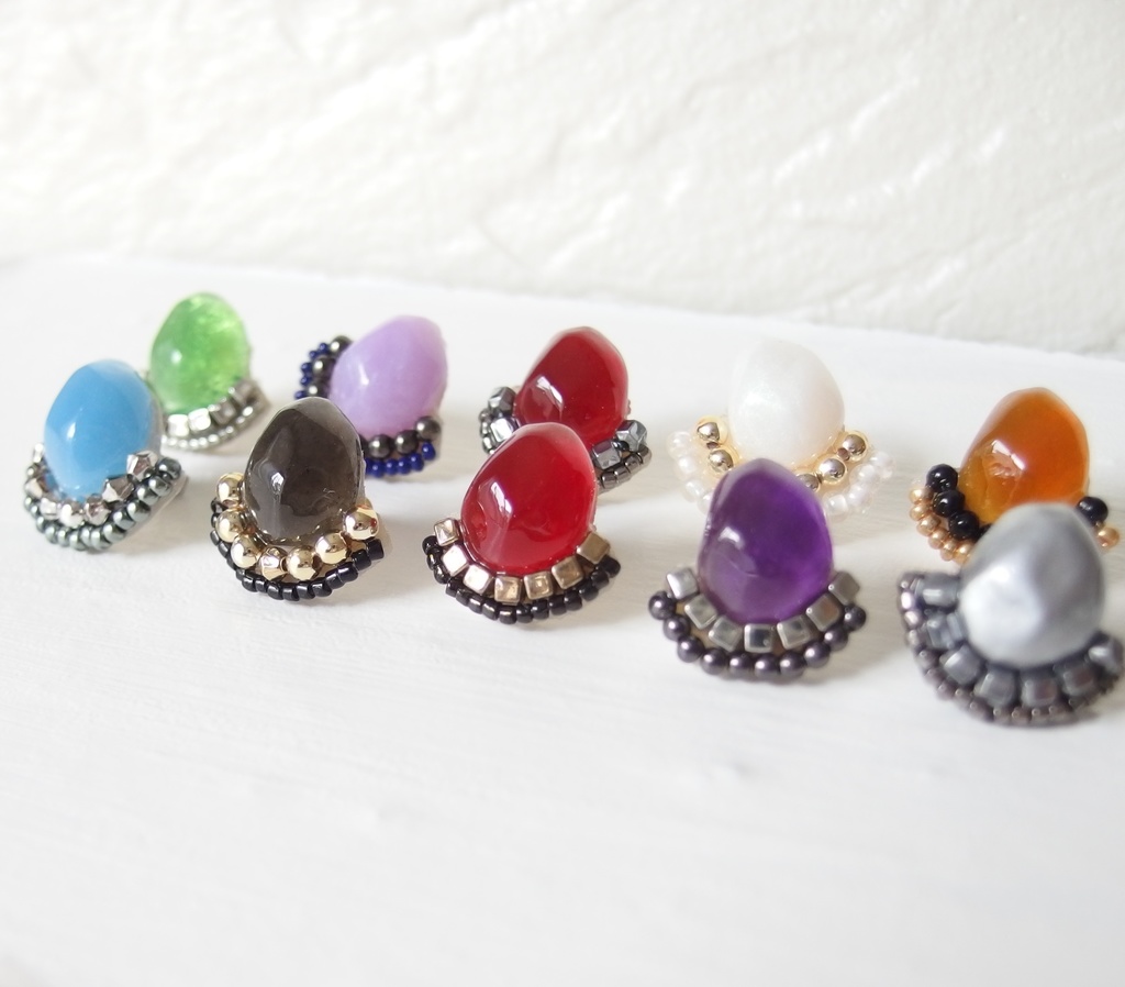 【龍如】カボションビーズピアス