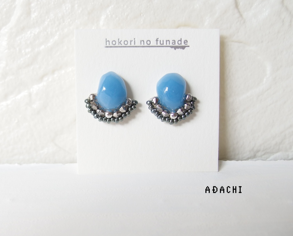 【龍如】カボションビーズピアス