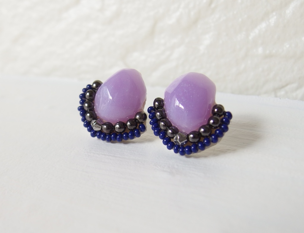 【龍如】カボションビーズピアス