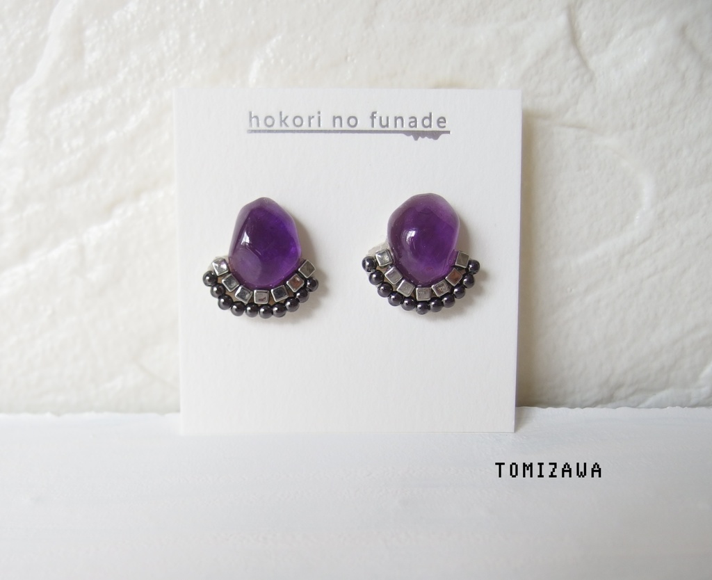 【龍如】カボションビーズピアス