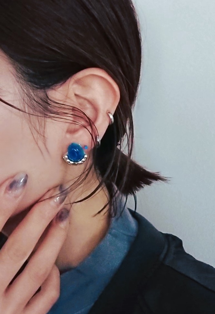 【龍如】カボションビーズピアス