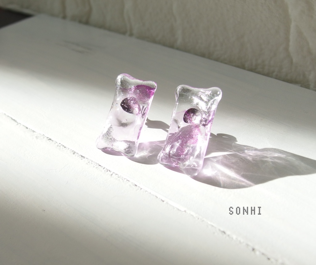 【龍如】インクアートクリアピアス