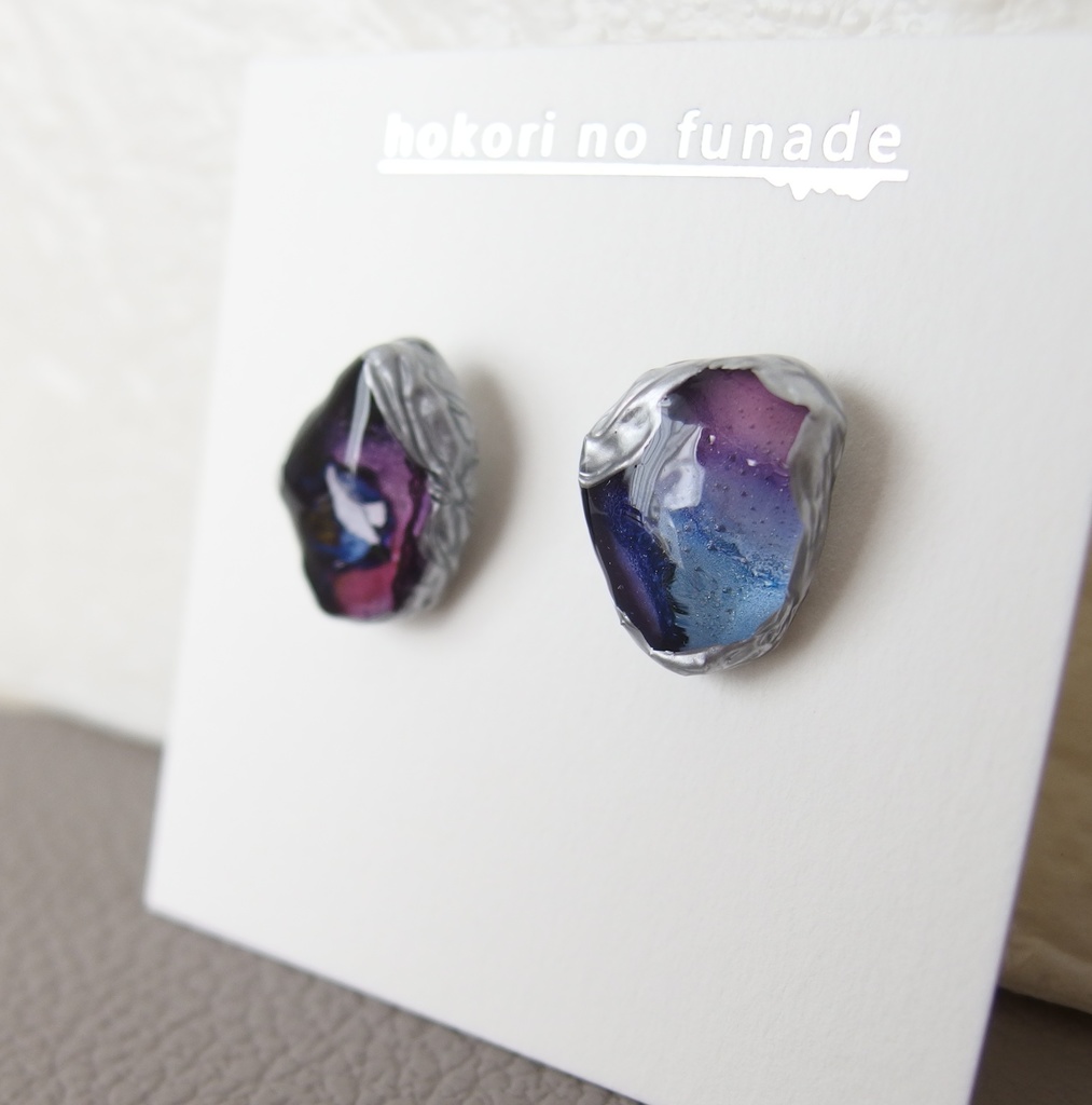 【トワウォ】ひとつぶインクアートピアス