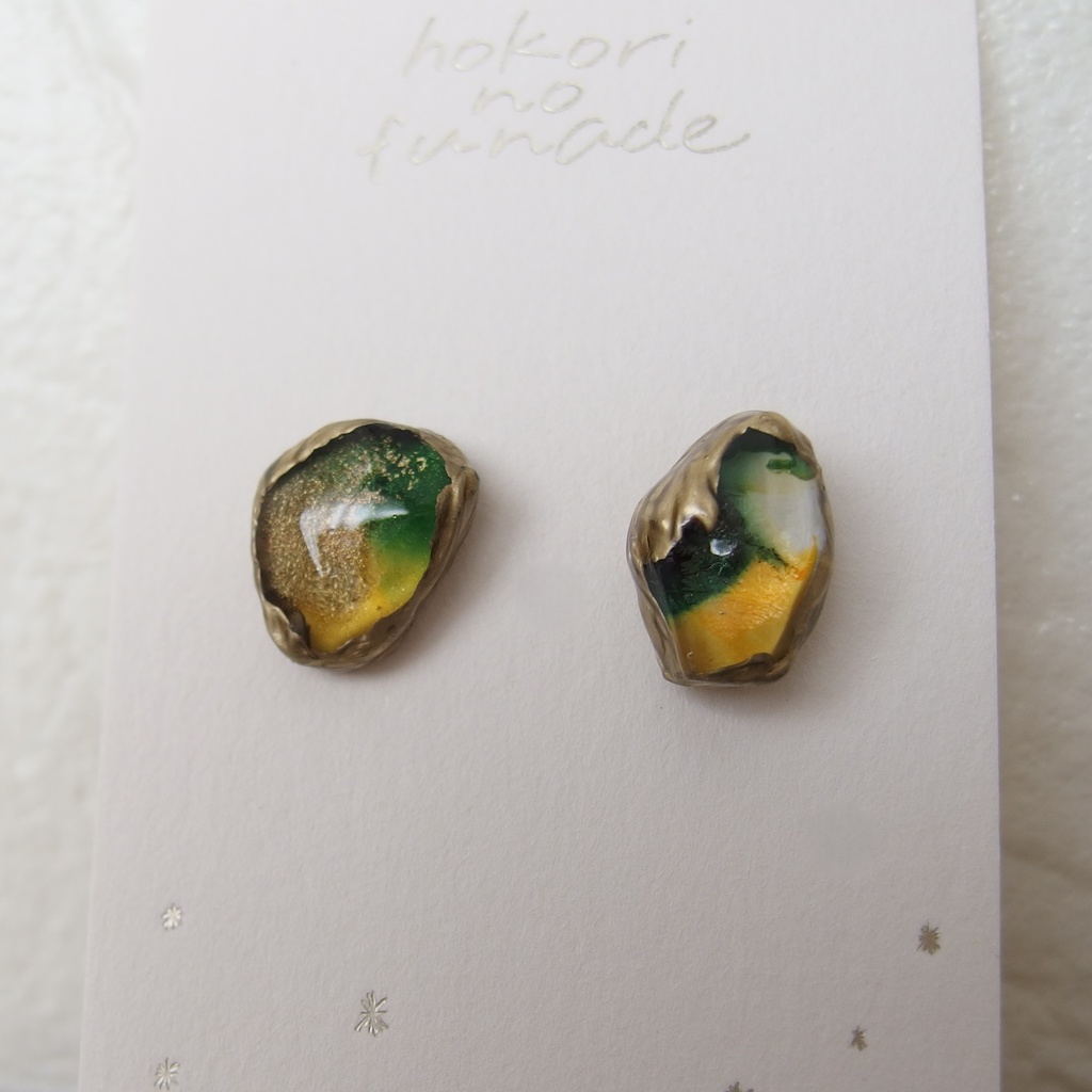 【トワウォ】ひとつぶインクアートピアス