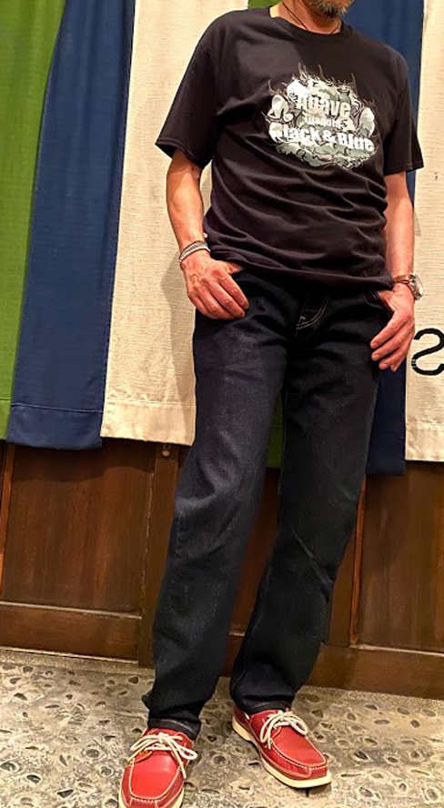 アガベイラストTシャツ(チタノタ BB・ Agave titanota Black And Blue)ブラック