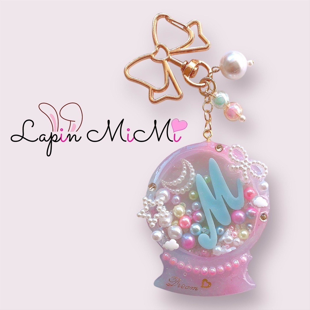 レジン シャカシャカ イニシャル M キーホルダー バック チャーム ゆめかわ スノードーム