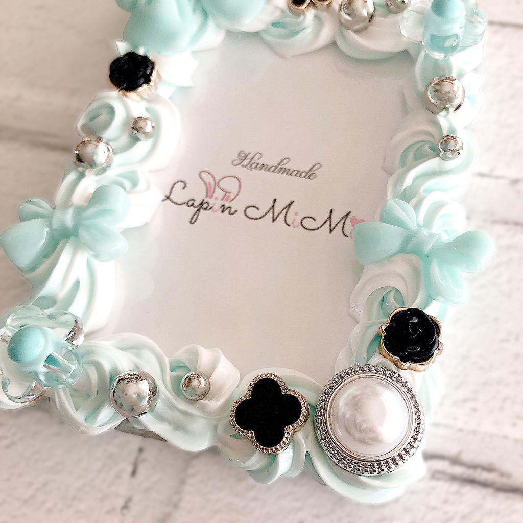 ホイップデコ 硬質トレカケース 白 水色 2色ホイップ 上品 シルバー リボン パール チェキケース きれいめ