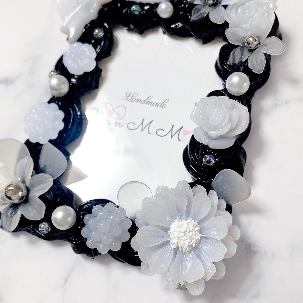 黒 くすみカラー白 ホイップデコ 硬質トレカケース チェキ 白 大人可愛い ケース