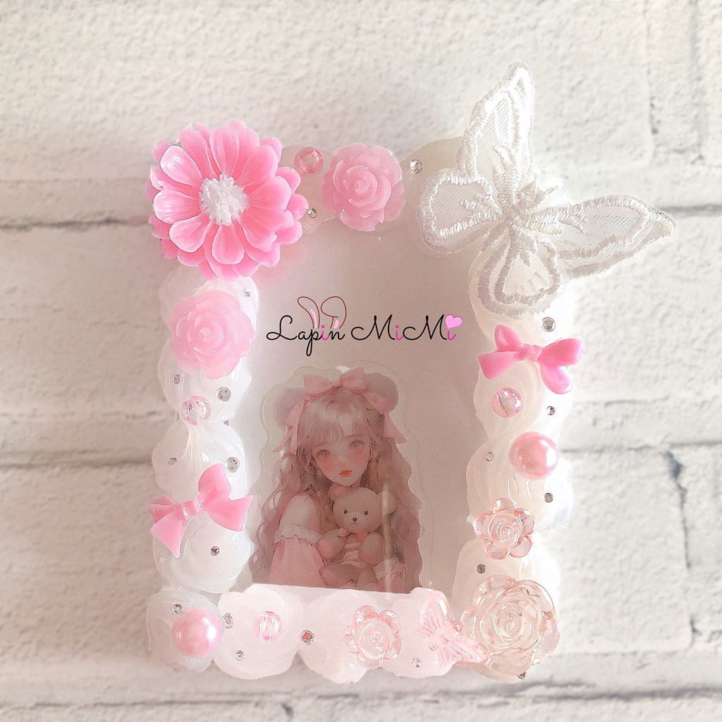 ピンク ホイップデコ 硬質トレカケース レース 刺繍 蝶 花 リボン ふわふわ かわいい ケース チェキ