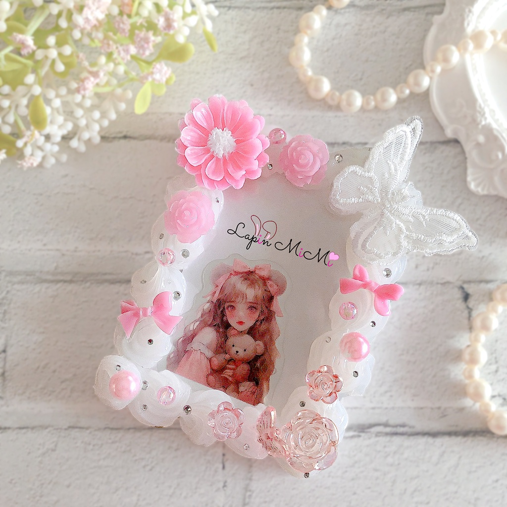 ピンク ホイップデコ 硬質トレカケース レース 刺繍 蝶 花 リボン ふわふわ かわいい ケース チェキ