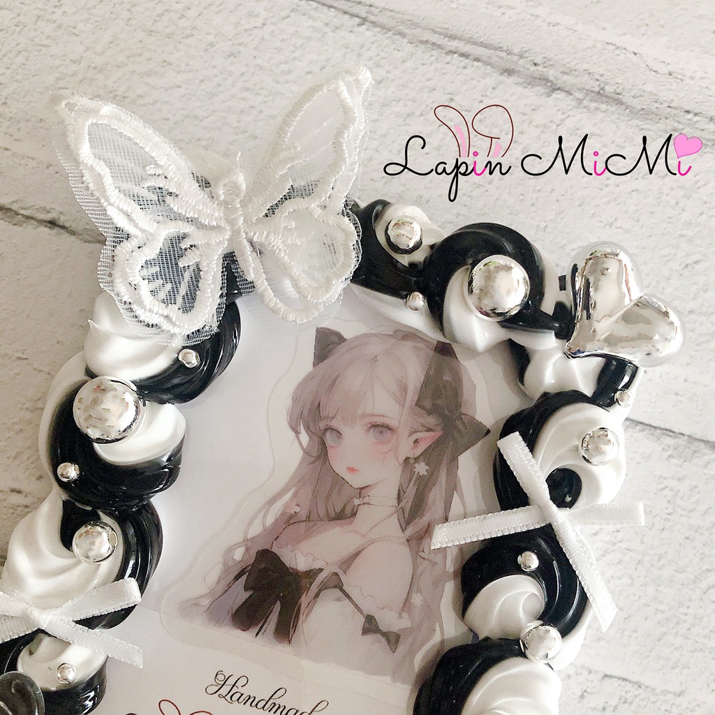 【受注製作】白 黒 ツートン ホイップデコ 硬質トレカケース レース 刺繍 蝶 リボン シルバー ゴシック チェキ トレカ ケース