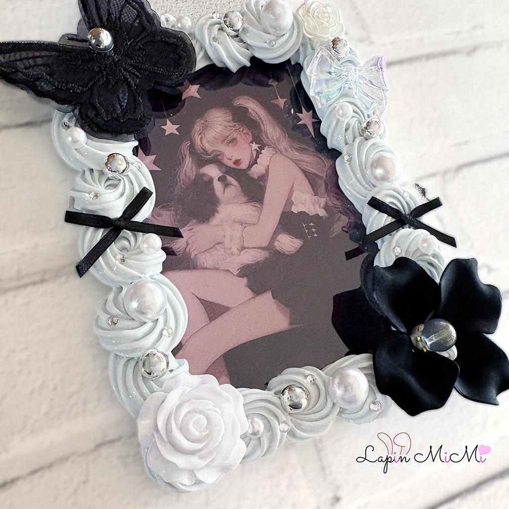 【受注製作】B7 L版 硬質トレカケース ホイップデコ くすみカラー 上品 レース 蝶 黒 ゴスロリ ゴシック カード ケース