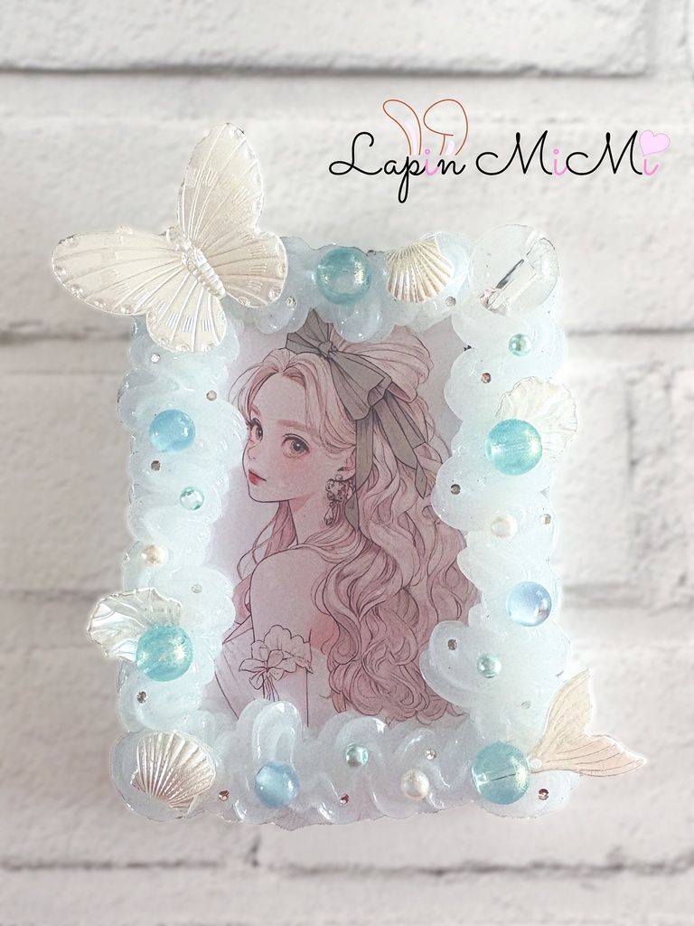 クリア ホイップデコ 硬質トレカケース チェキ 海 人魚 バブル ガラスビーズ 蝶 水色 キレイめ カード ケース チャーム取り付け可