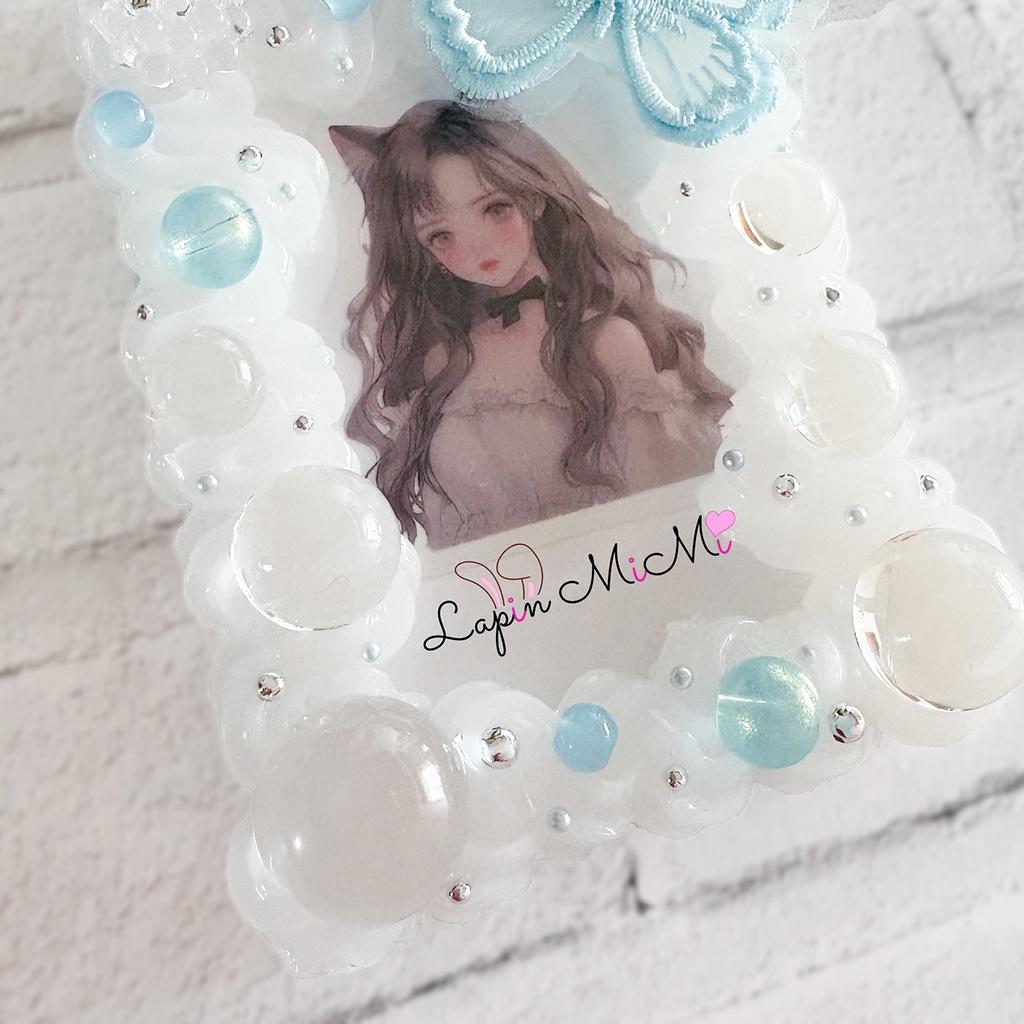 クリア ホイップデコ 硬質トレカケース 水色 レース 蝶 シャボン玉 バブル 風 チェキ カード ケース