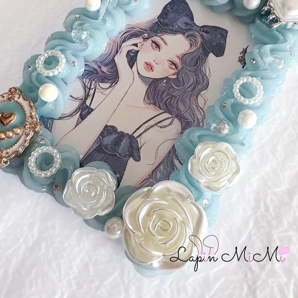 白 くすみカラー ホイップデコ 硬質トレカケース チェキ 薔薇 蝶 ニュアンス カード ケース