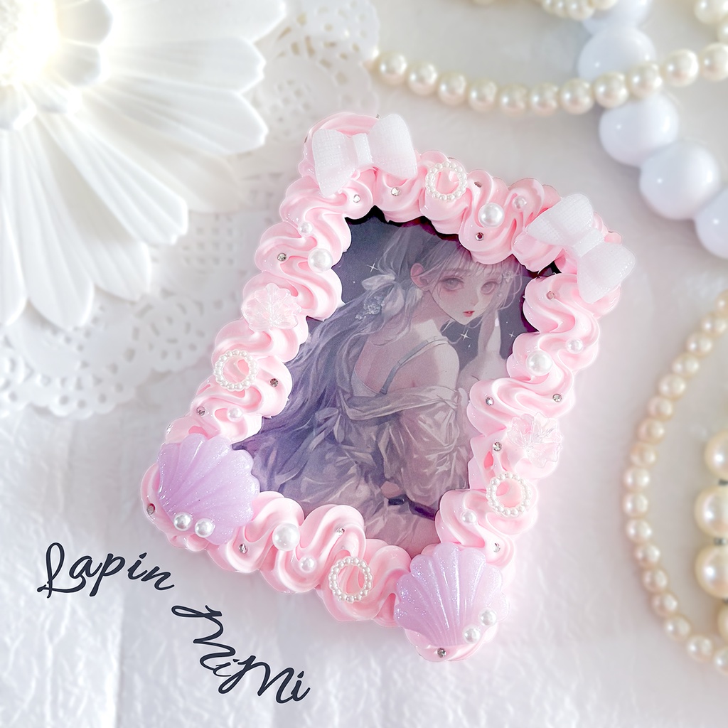 ピンク うねうね ホイップデコ 硬質トレカケース リボン シェル チェキ カード ケース