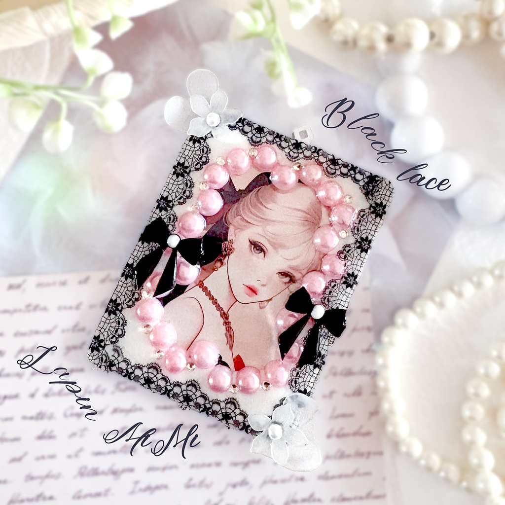 レジン 硬質トレカケース チェキ 黒 レース リボン 花 パール カード チェキ ケース