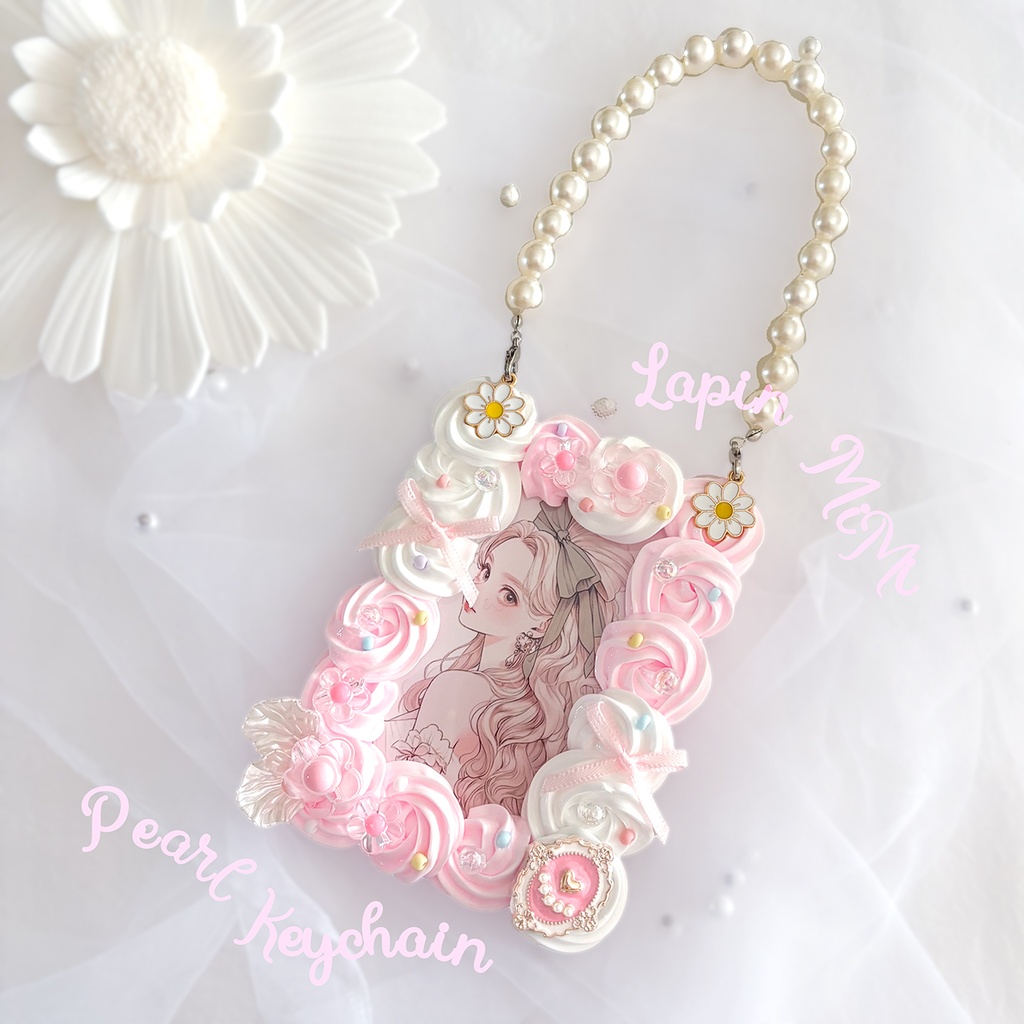 【ストラップ可〇】ホイップデコ 硬質トレカケース いちごミルク ピンク 白 リボン フラワー ケース